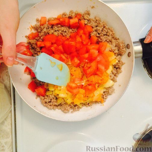 Нежный, насыщенный, очень вкусный и сытный соус Болоньезе по этому простому рецепту вам наверняка понравится