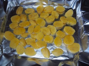 картофель на фольге