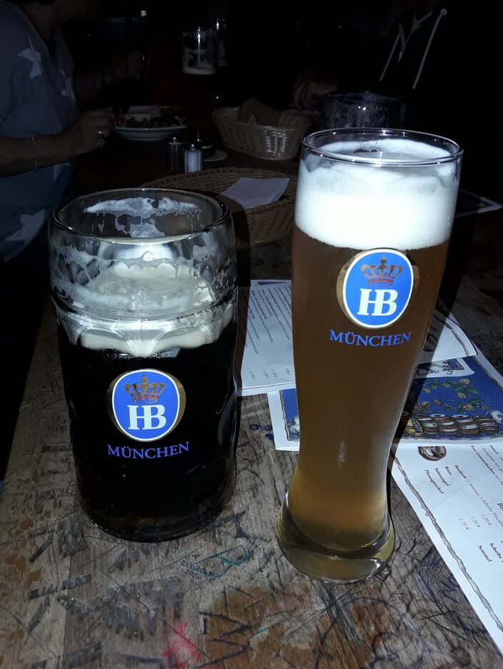 Пиво в Хофбройхаусе