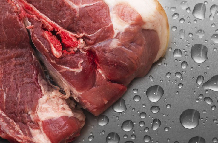Как размораживать мясо в микроволновке особенности процедуры – Оттаявшее мясо