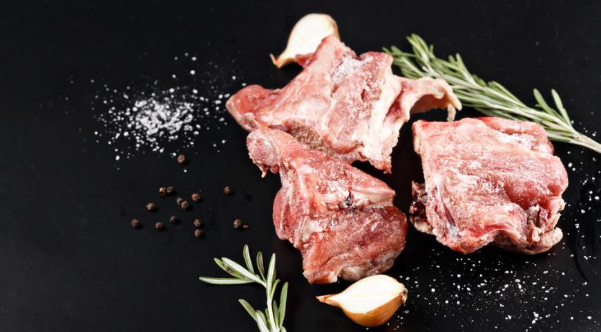 Как размораживать мясо в микроволновке особенности процедуры – Размороженное мясо