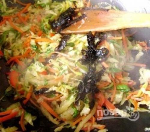 Тушеная пекинская капуста с рисом. Тушеная пекинская капуста