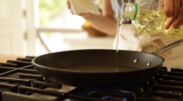 Greasing a non stick skillet