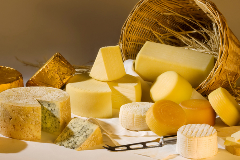 Среди богатого разнообразия сыров каждый найдет что-то по своему вкусу