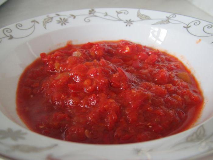 заготовки из помидоров и перца