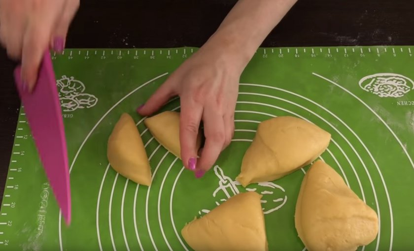 Медовый «Царский» торт с черносливом и орехами 