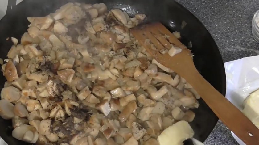 Чистка белых грибов