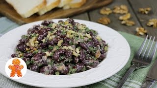 Постный салат из красной фасоли с орехами Постный салат из красной фасоли с орехами