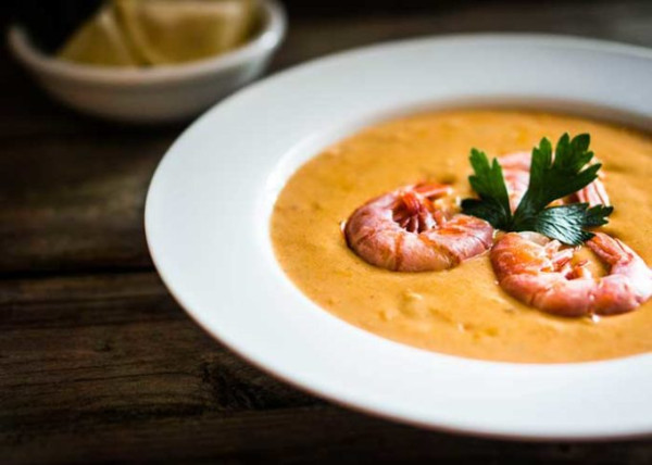 Rustic-Red-Pepper-and-Prawn-Bisquef-681x486