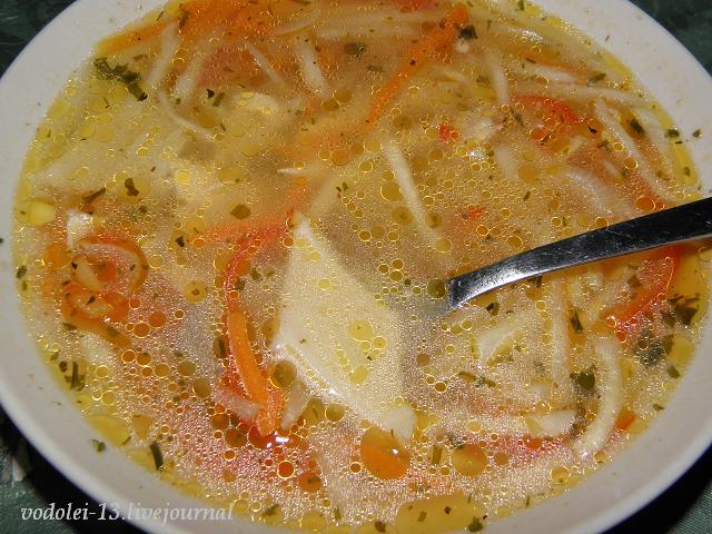 Постный суп с редькой и морковкой
