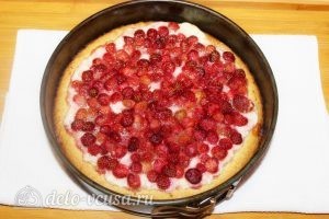 Песочный пирог с творогом и ягодами: Выпекаем пирог