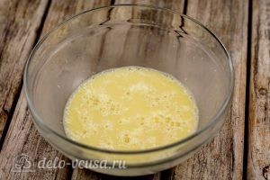 Киш с курицей и грибами: Делаем заливку