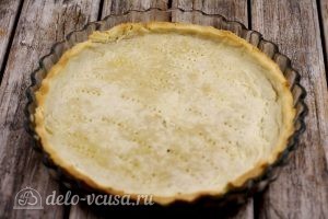 Киш с курицей и грибами: Вытягиваем из духовки готовую заготовку