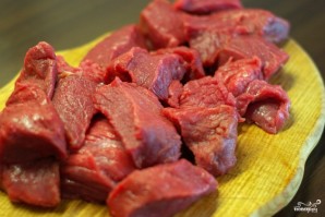 Мясо по-бургундски - фото шаг 1