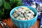 Салат из куриных сердечек с грибами и сыром
