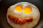 Яичница с ветчиной