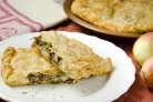 Греческий пирог с брынзой и мясом