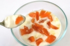Йогурт с фруктами в мультиварке