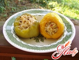 перец фаршированный овощами