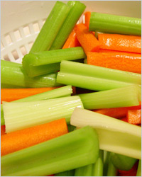 Салат из моркови и сельдерея на пару