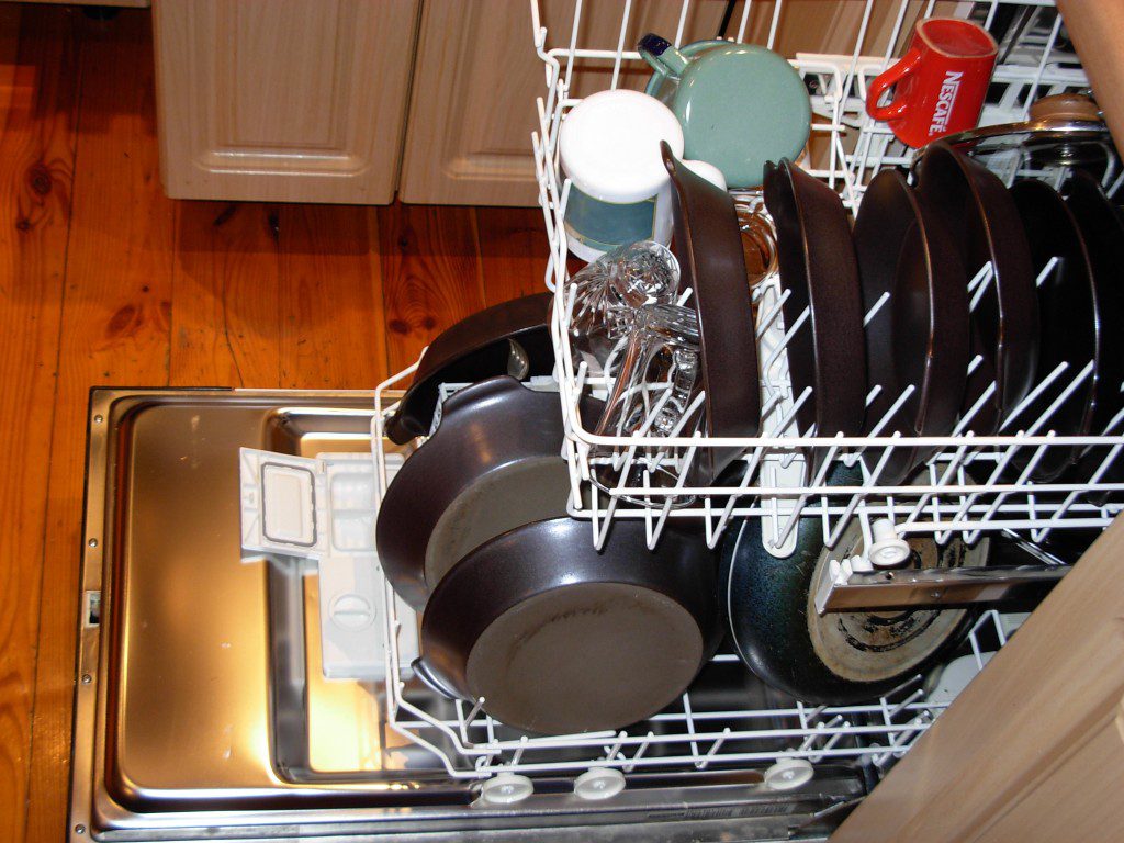Главные правила мытья посуды в посудомоечной машине_6