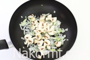 Омлет с шампиньонами