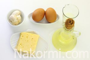 Омлет с грибами и сыром