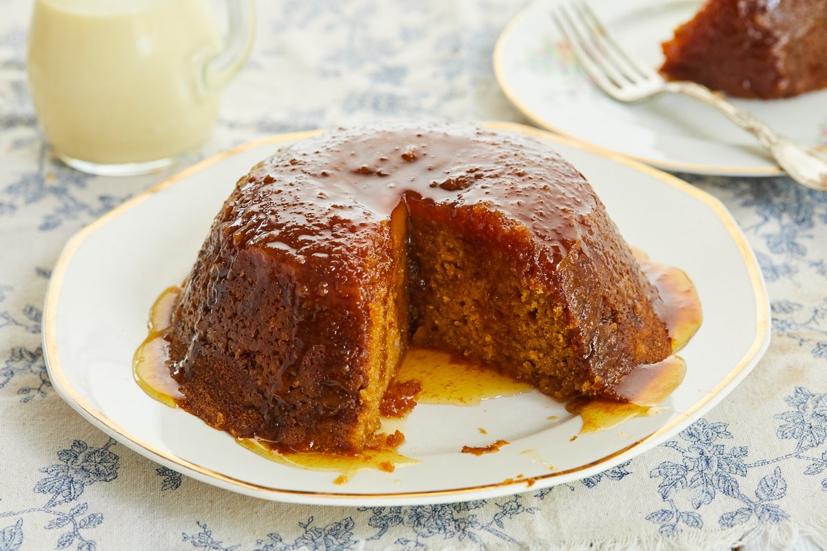 Steamed Treacle Pudding