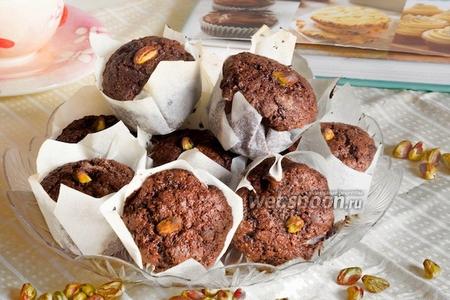 Фото рецепта Шоколадные маффины с фисташками