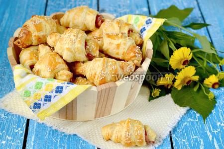 Фото рецепта Круассаны с ветчиной и сыром