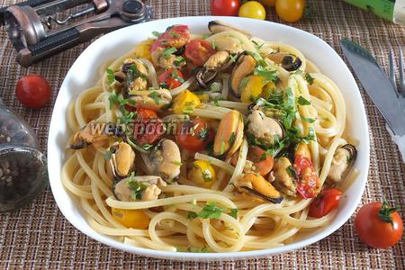 Фото рецепта Спагетти с мидиями в масляно-винном соусе
