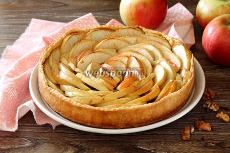 Фото рецепта Тарт с яблоками и орехами