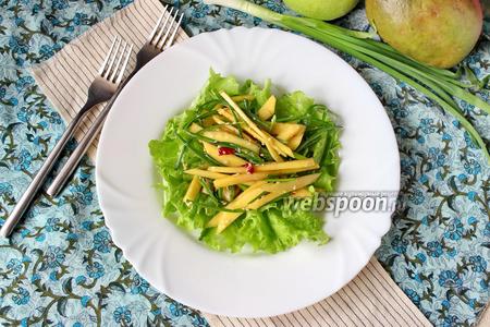 Фото рецепта Салат с манго