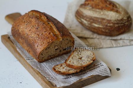 Фото рецепта Пшенично-ржаной хлеб на закваске с семенами льна и семечками подсолнуха
