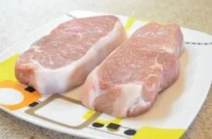 приготовление стейков из свинины