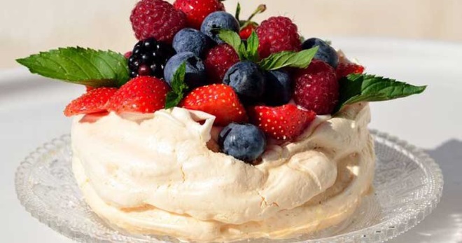 Пирожное безе - самые вкусные рецепты легкого и воздушного десерта