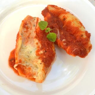 Simple, classic & delicious Stuffed Shells with LOADS of cheese 