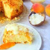 Летний персиковый пирог со штрейзелем и кокосовым соусом