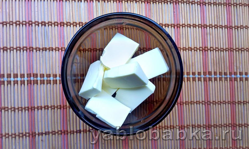 Шарлотка с медом и яблоками без сахара: фото 2